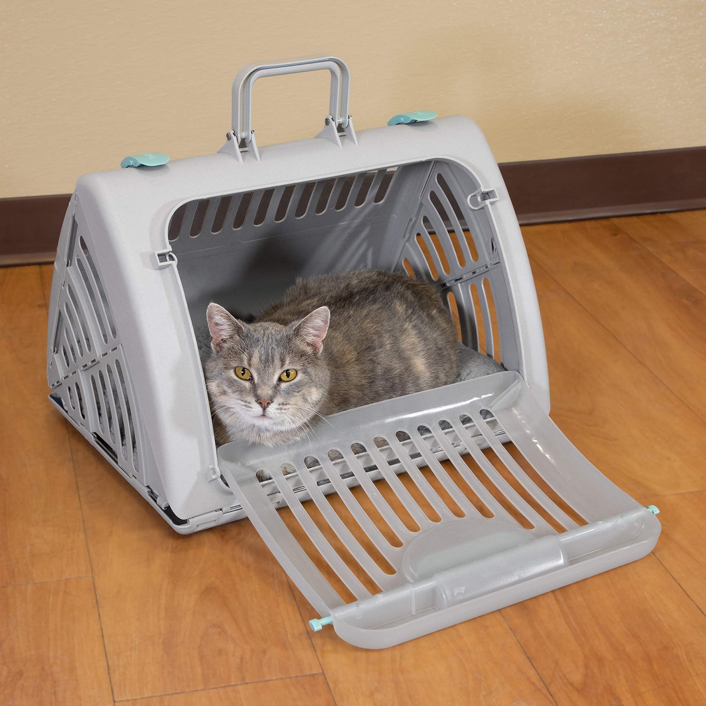 SportPet Designs Sport Pet Foldable Travel Cat Carrier with A Waterproof Bed.